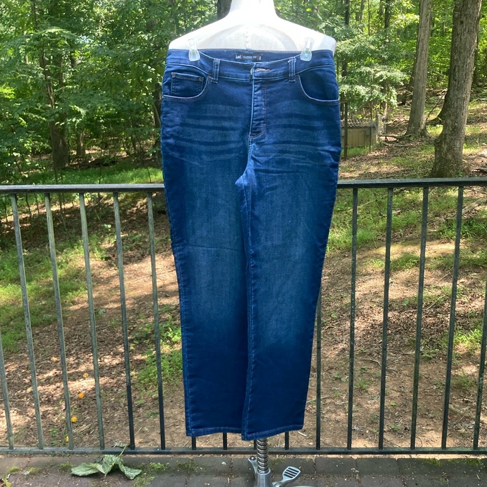 Lee Classic Fit bootcut blue jeans sz. 8